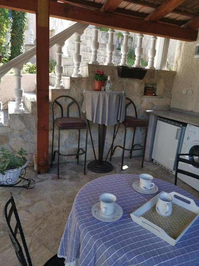 Apartments Coso Zlatne Njive Bb Kotor Exterior foto