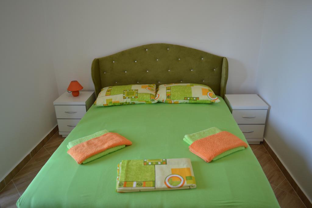 Apartments Coso Zlatne Njive Bb Kotor Exterior foto